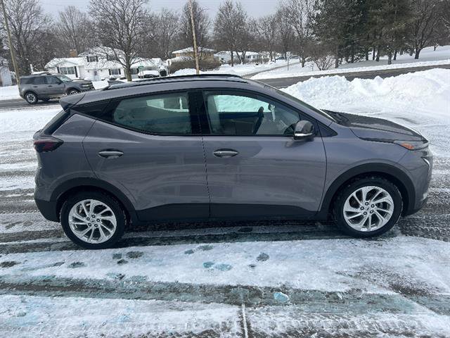 Certified 2023 Chevrolet Bolt EUV LT w/ Driver Confidence Package image 7