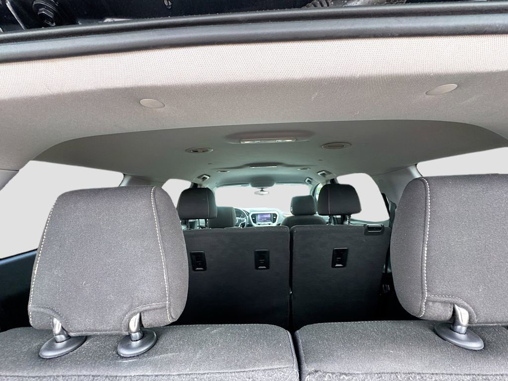 Used 2020 GMC Acadia SLE FWD image 23