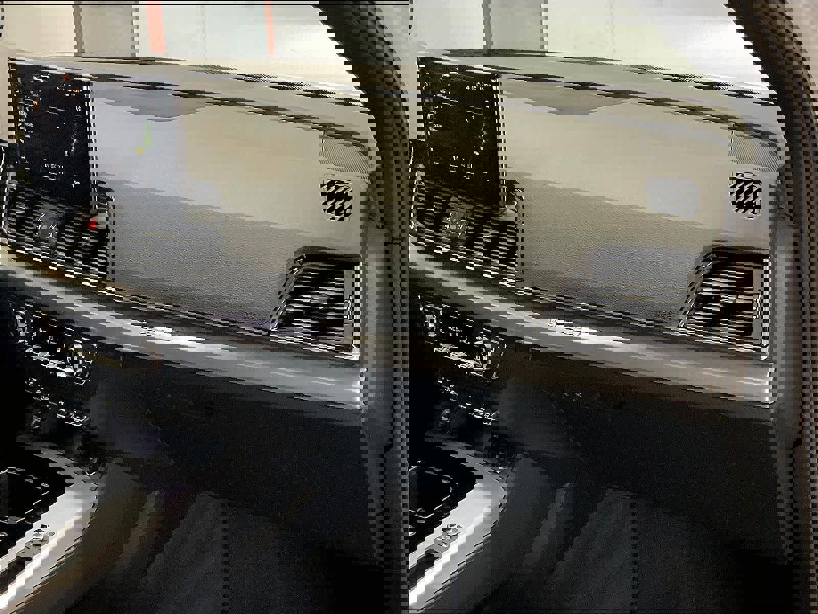 Used 2025 Audi Q5 2.0T Premium w/ Convenience Plus Package image 18