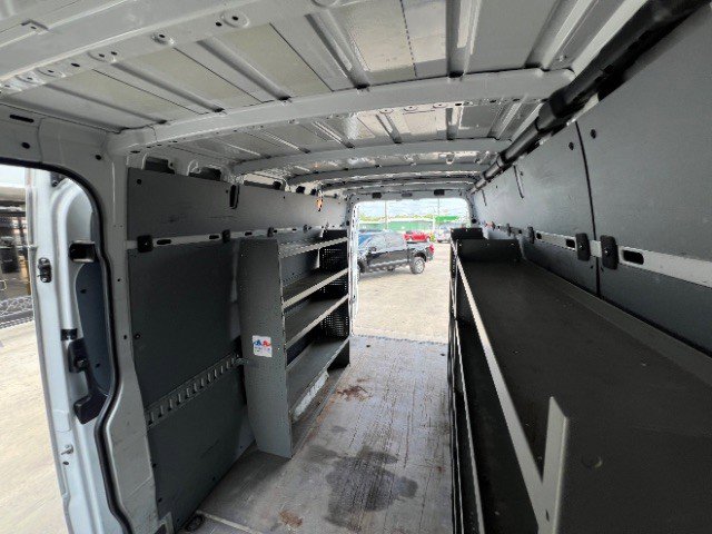 Used 2017 Freightliner Sprinter 2500 image 31