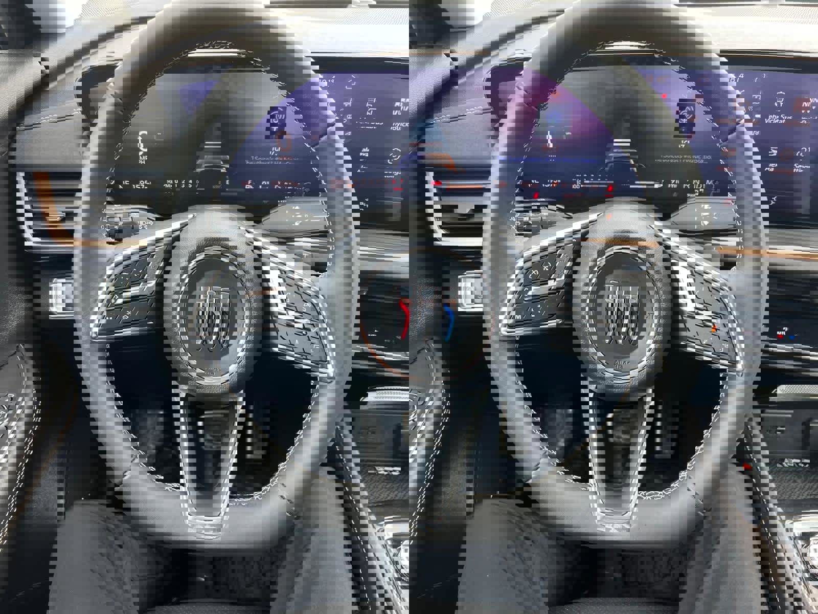 Certified 2025 Buick Envision Sport Touring image 16