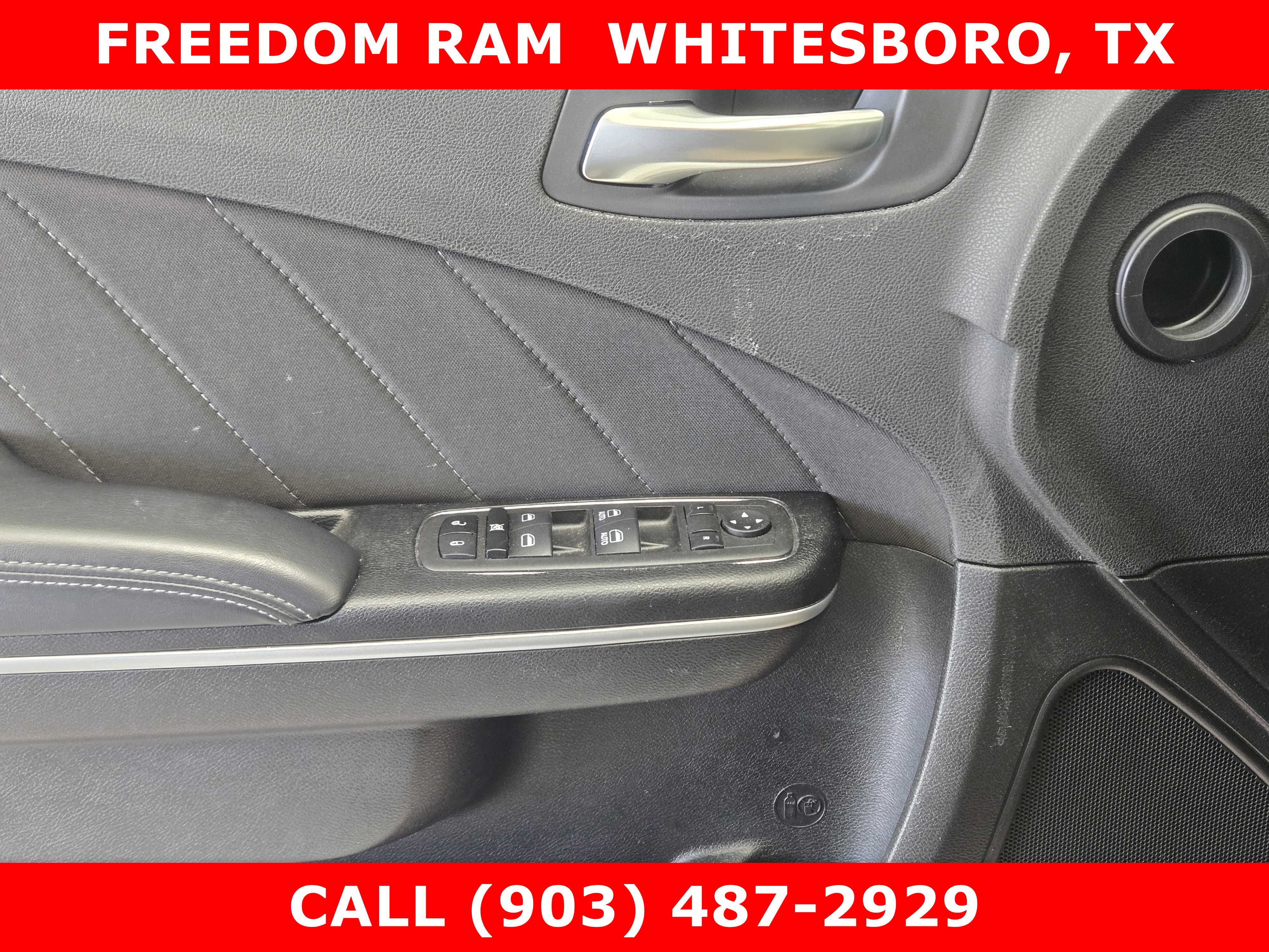 Used 2023 Dodge Charger SXT image 17