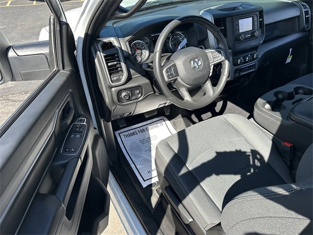 Used 2024 RAM 2500 Tradesman w/ Chrome Appearance Group image 14