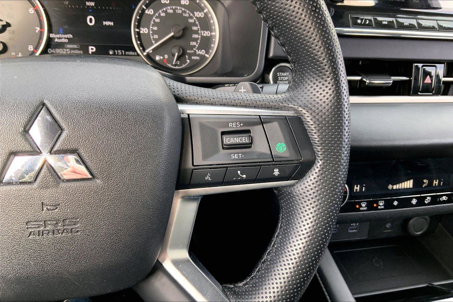 Used 2024 Mitsubishi Outlander SE image 18