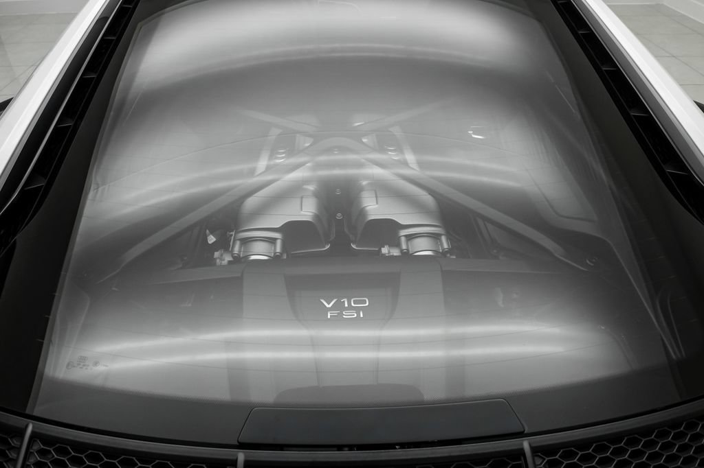 Used 2021 Audi R8 V10 RWD image 42