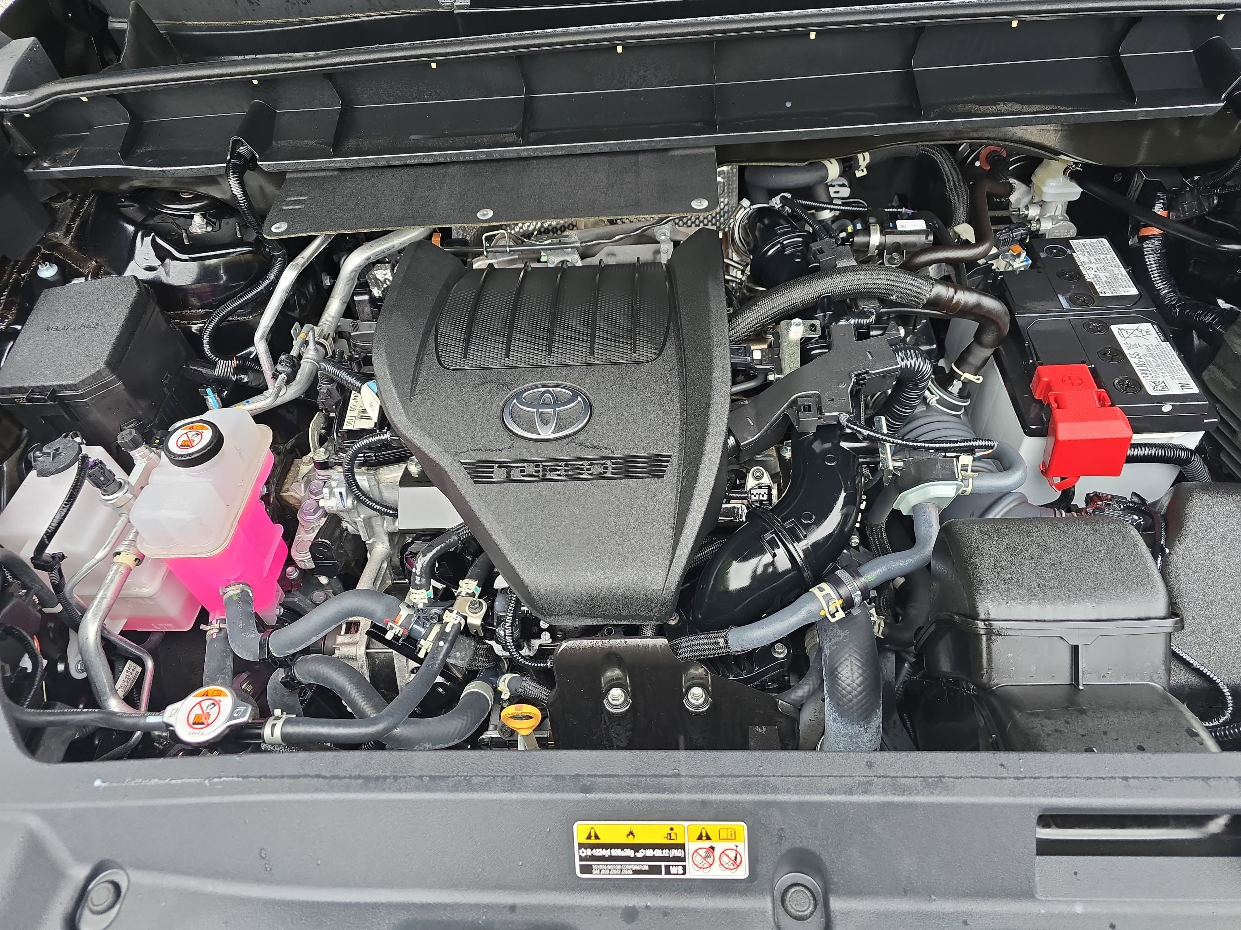 Used 2024 Toyota Highlander Limited AWD/4WD image 33