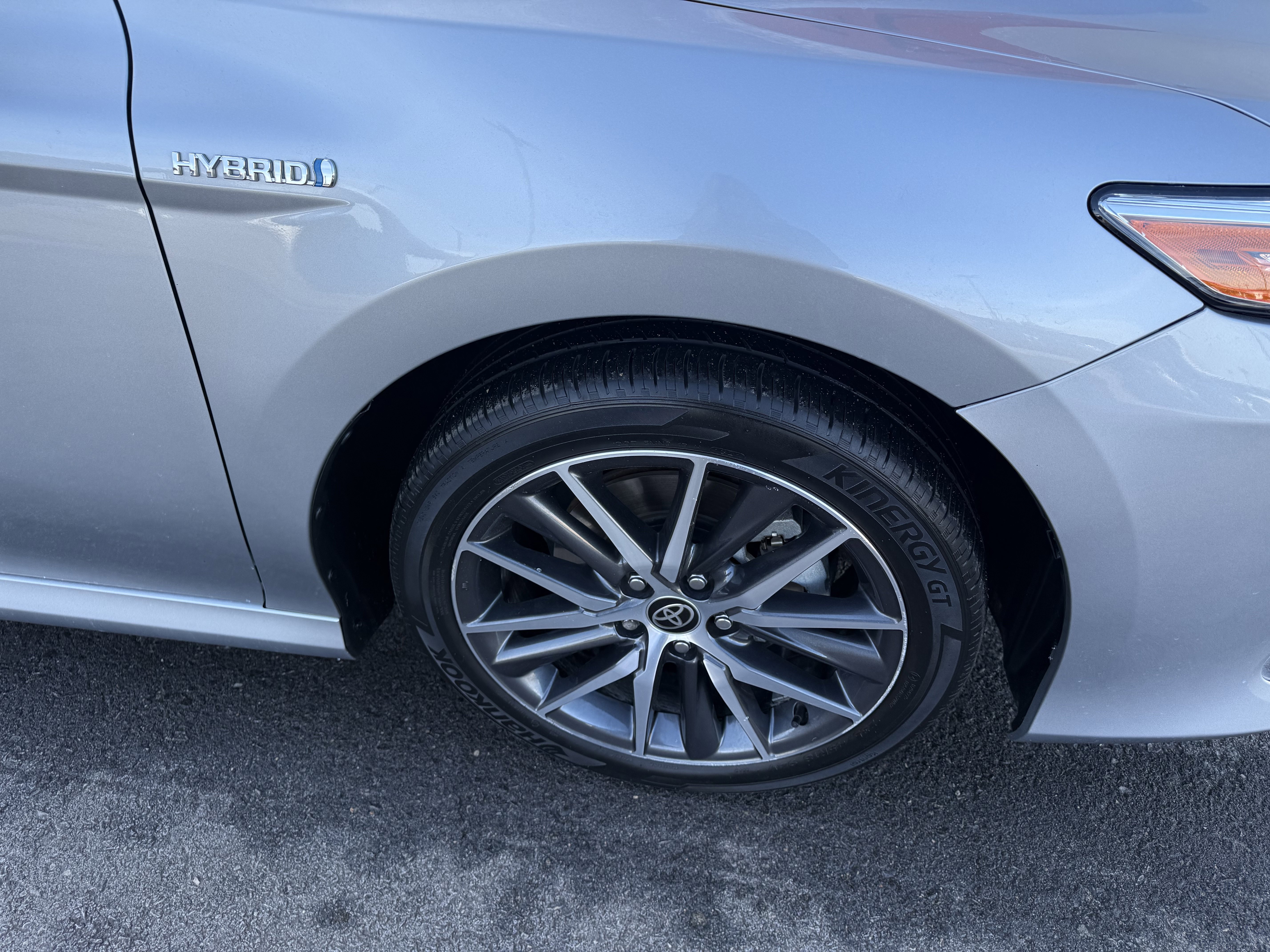 Certified 2021 Toyota Camry XLE w/ Cold Weather Package image 15