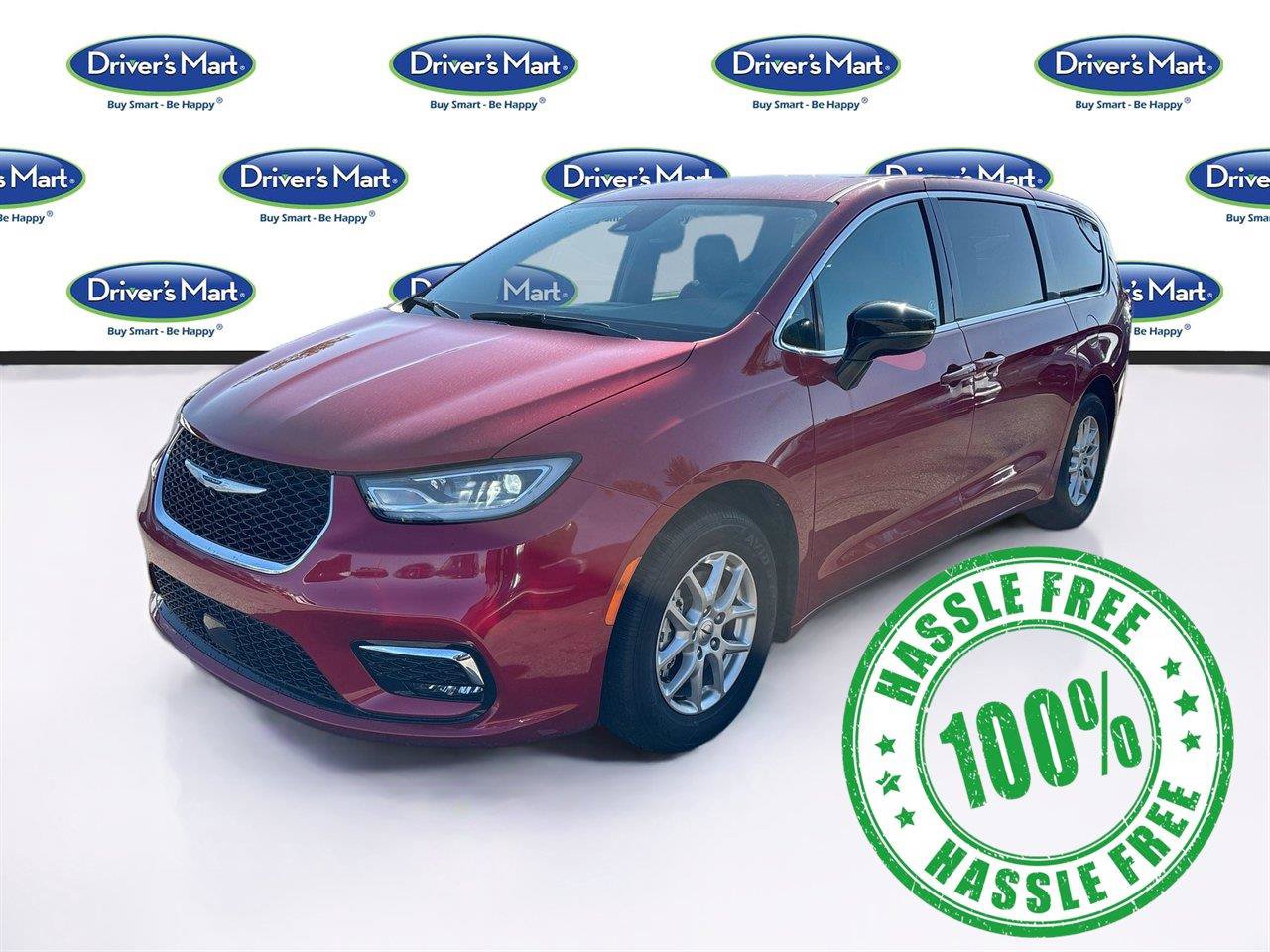 Used 2025 Chrysler Pacifica Select FWD image 3
