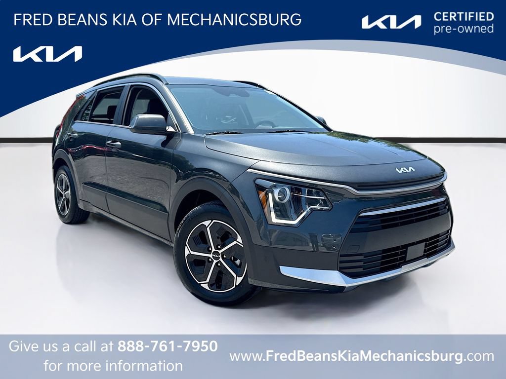 Certified 2025 Kia Niro EX FWD image 1