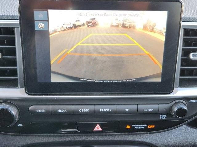 Used 2025 Hyundai Venue SEL image 16