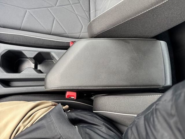 Certified 2025 Volkswagen Jetta Sport image 28