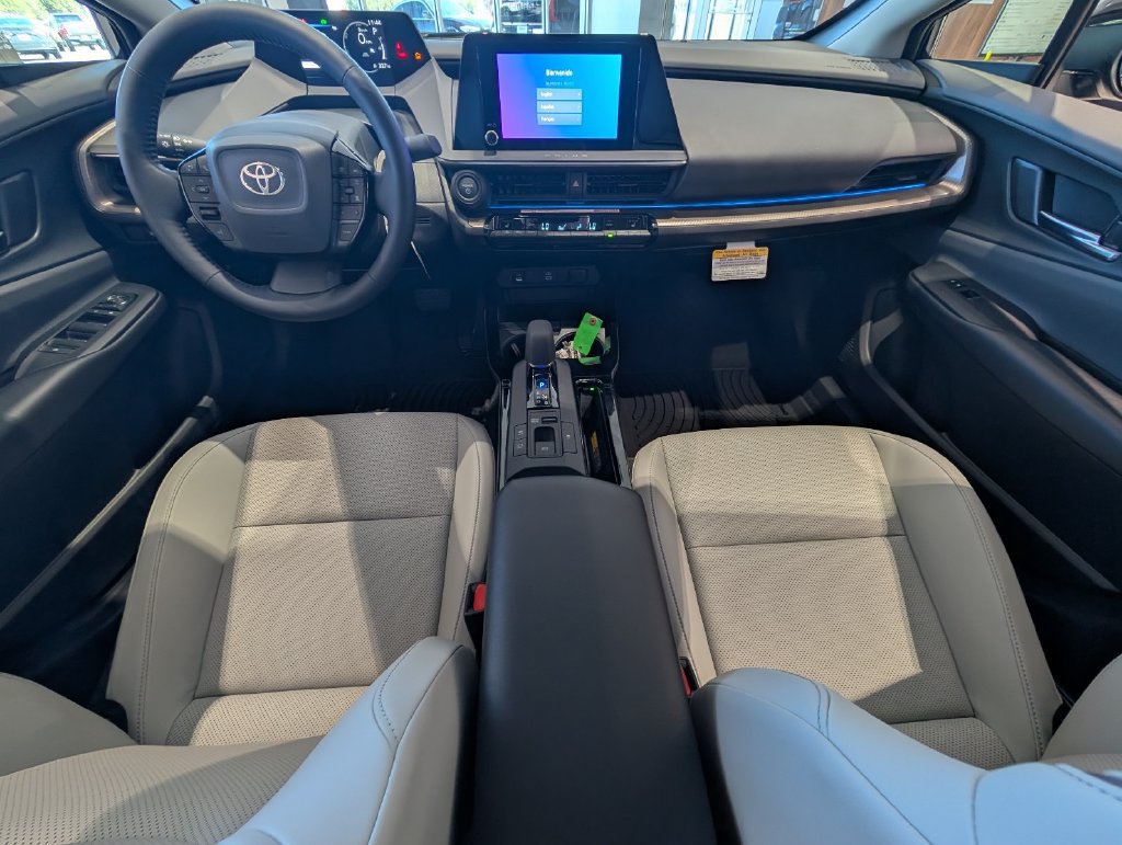 New 2027 Toyota Prius XLE FWD image 24