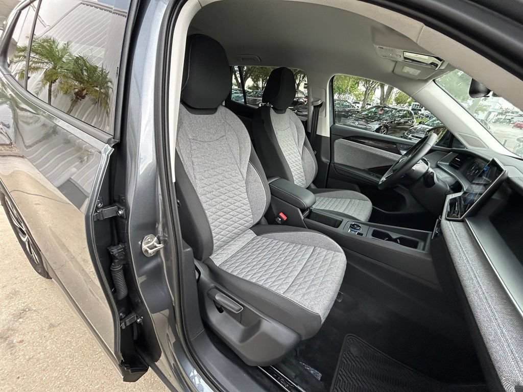 Certified 2026 Volkswagen Tiguan S FWD image 33