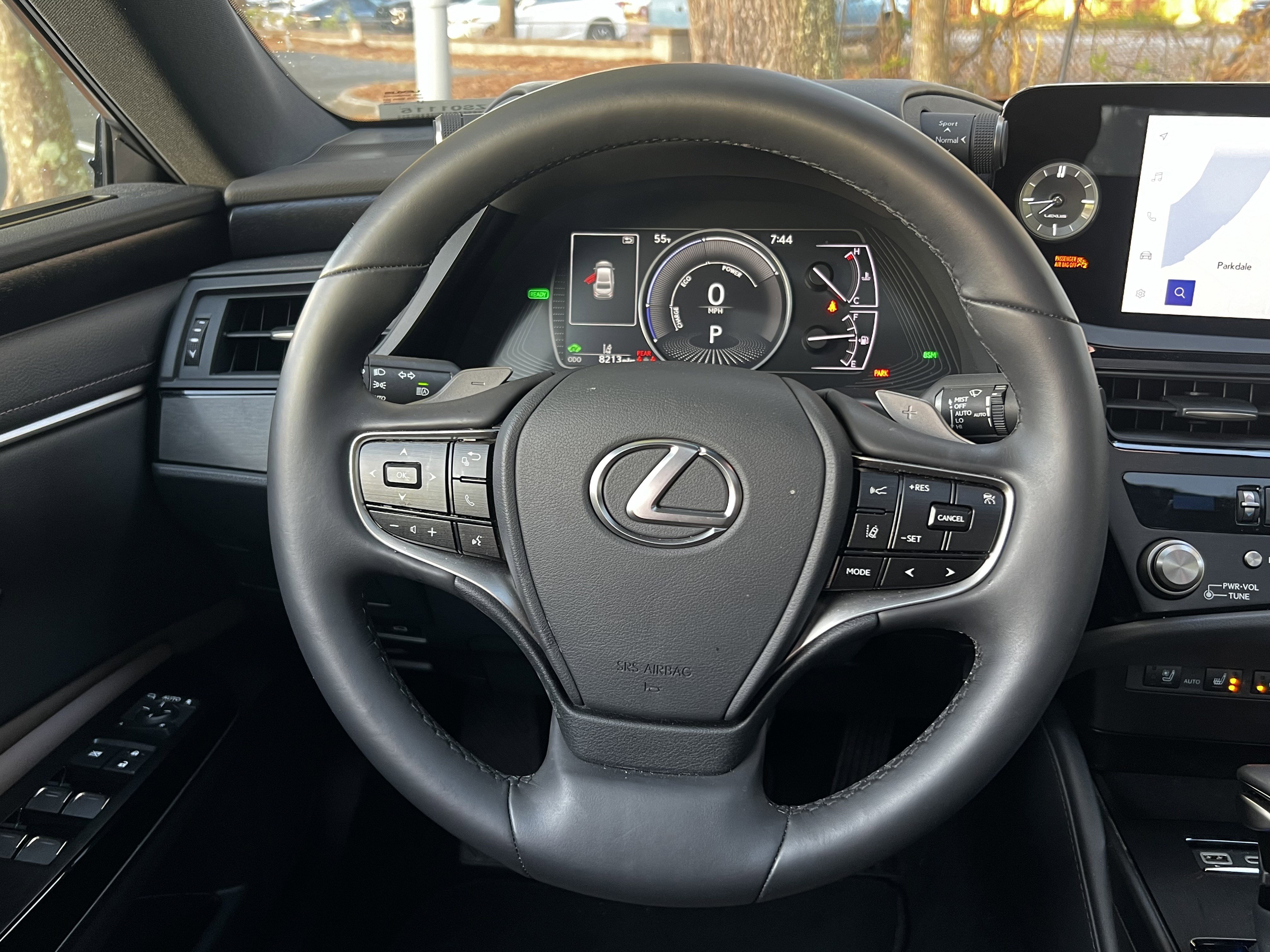 Used 2025 Lexus ES 300h w/ Premium Package image 33