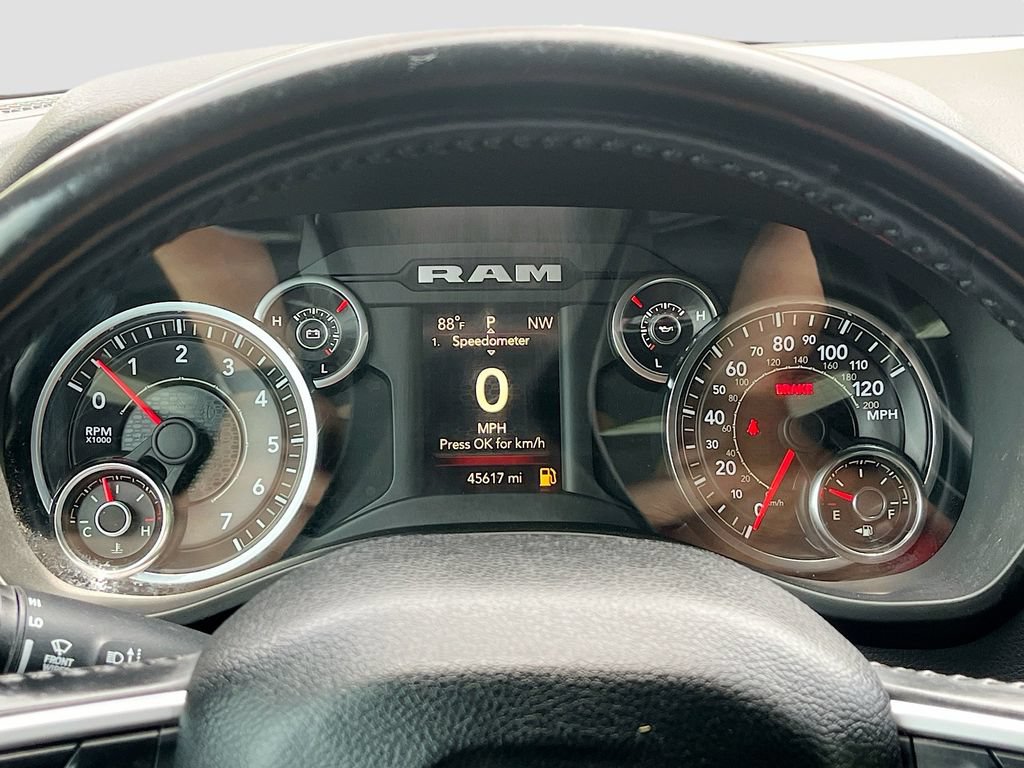 Used 2021 RAM 1500 Big Horn RWD image 12