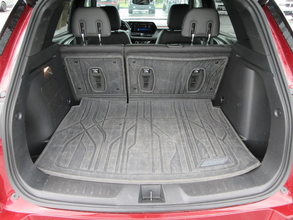 Certified 2024 Chevrolet TrailBlazer RS w/ Convenience Package FWD image 11