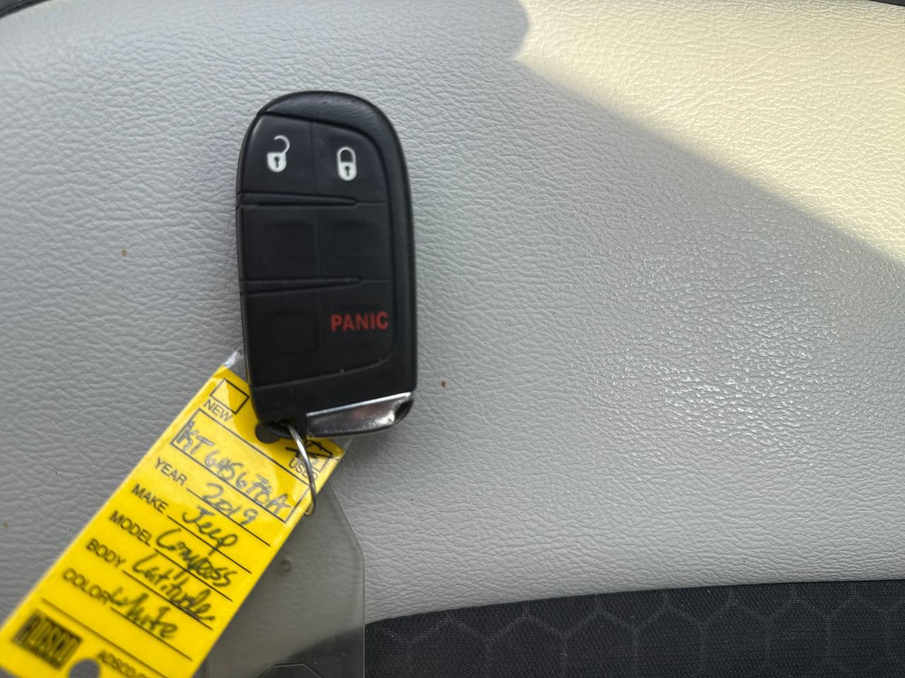 Used 2019 Jeep Compass Latitude AWD/4WD image 23