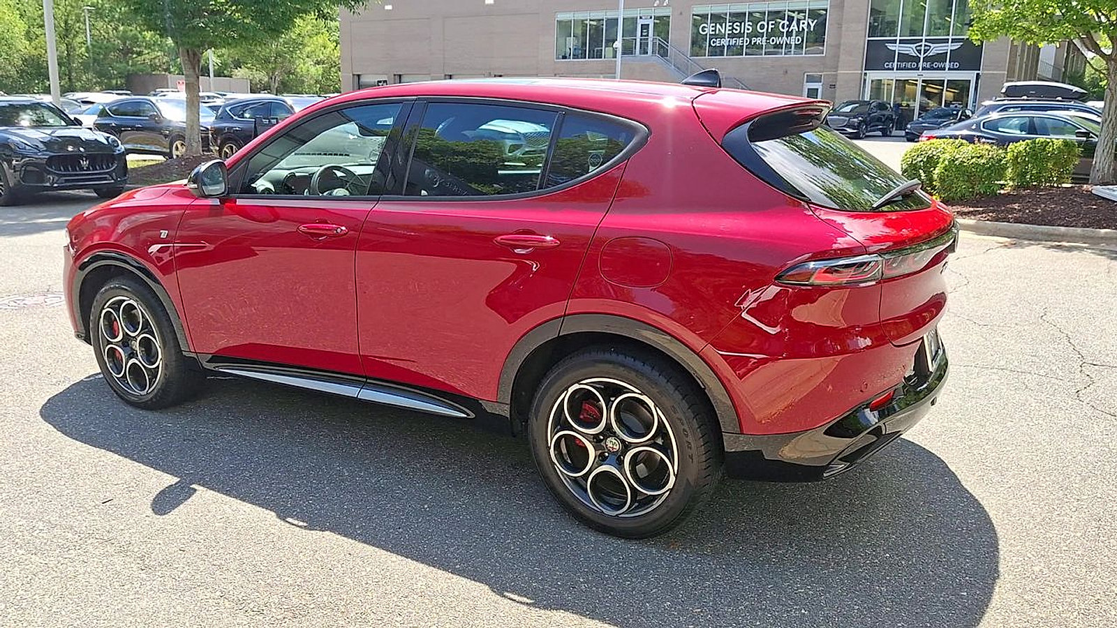 Used 2024 Alfa Romeo Tonale Ti w/ Premium Interior Package AWD/4WD image 6