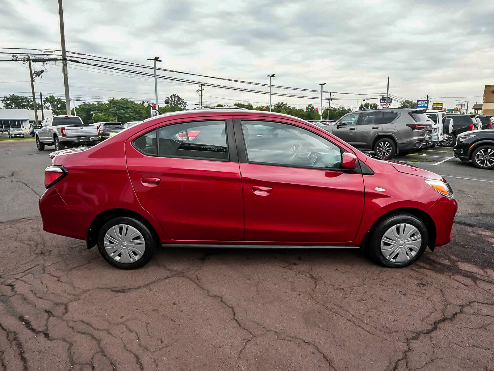 Used 2024 Mitsubishi Mirage G4 ES FWD image 7