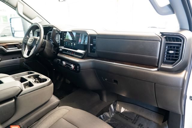 Used 2024 GMC Sierra 2500 SLE w/ SLE Value Package; AWD/4WD image 27