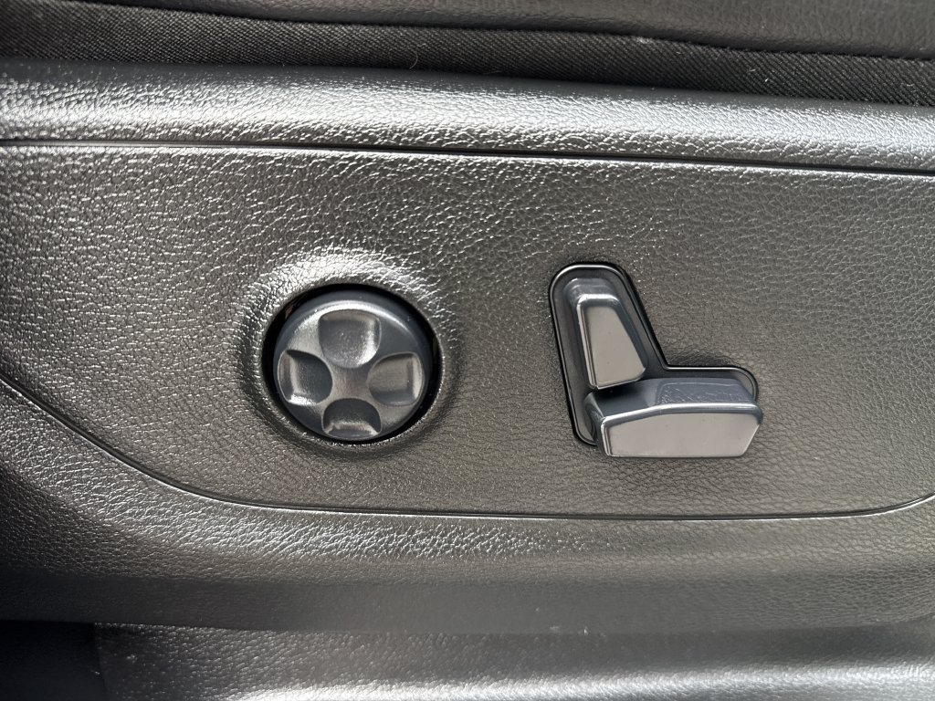 Used 2020 RAM 1500 Rebel w/ Rebel Level 2 Equipment Group AWD/4WD image 34