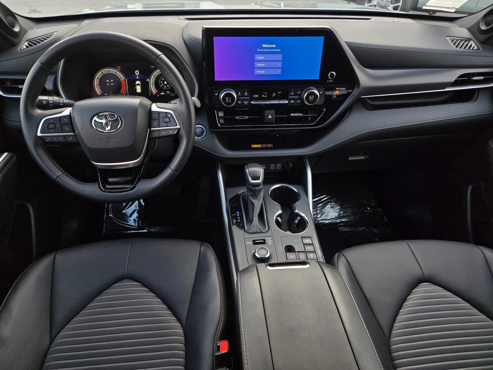Certified 2025 Toyota Highlander XSE AWD/4WD image 13