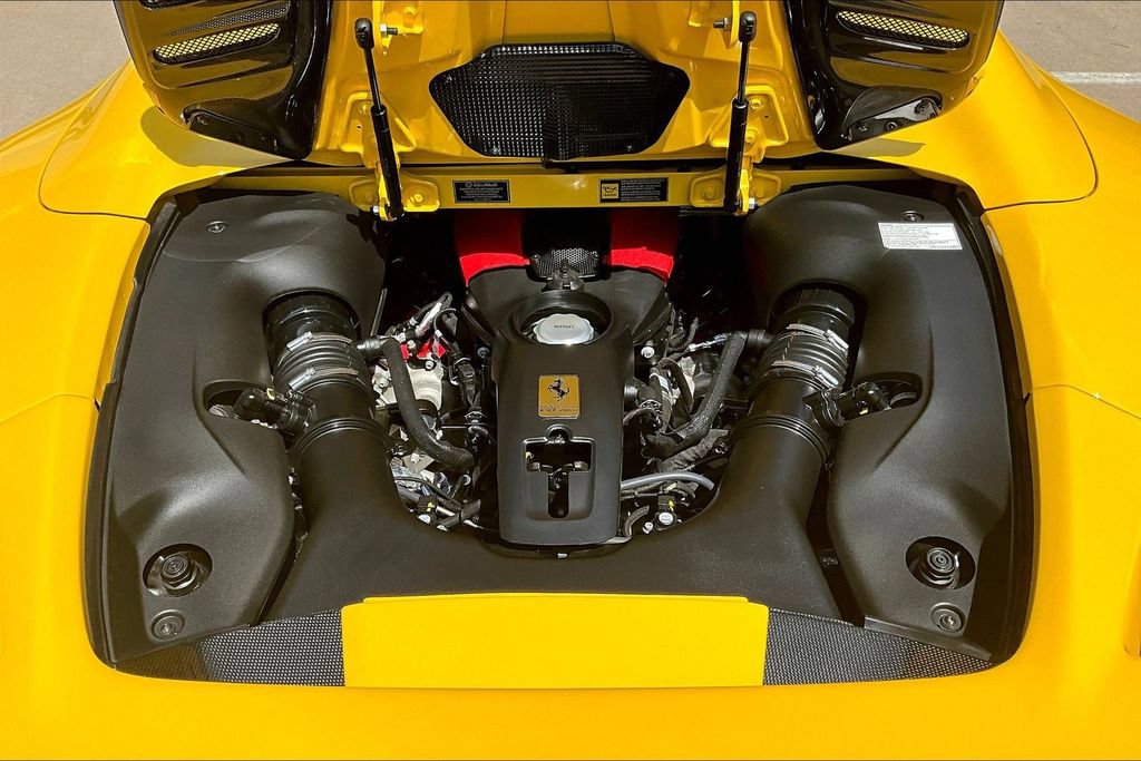 Used 2022 Ferrari F8 Tributo RWD image 24