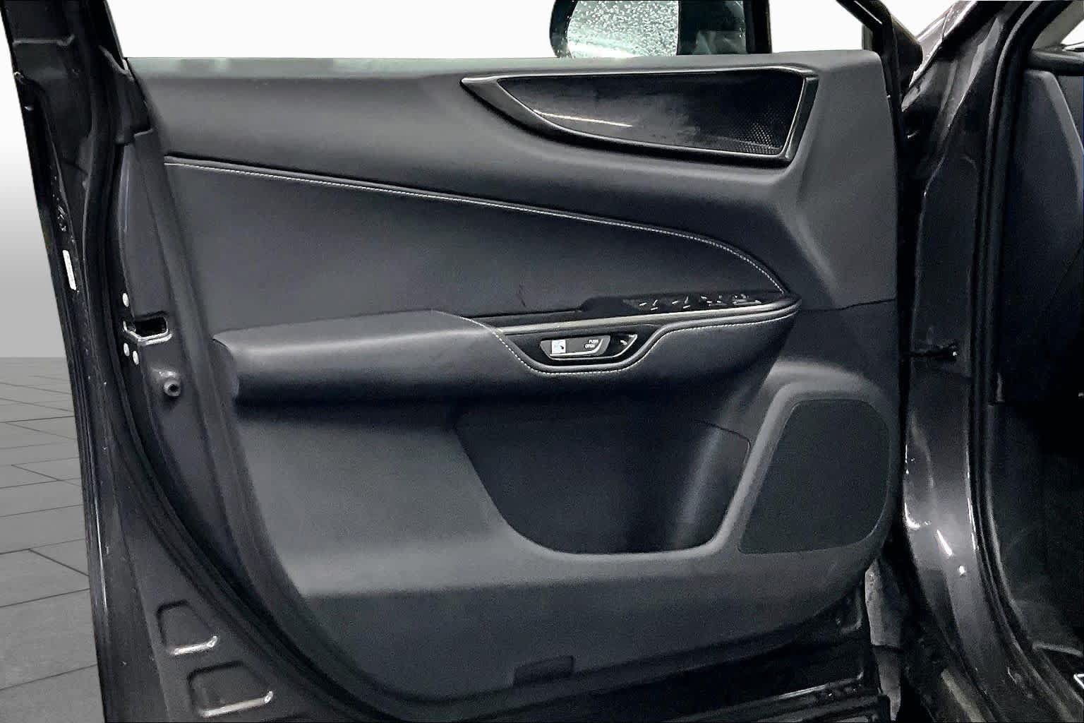 Used 2024 Lexus NX 250 FWD image 21