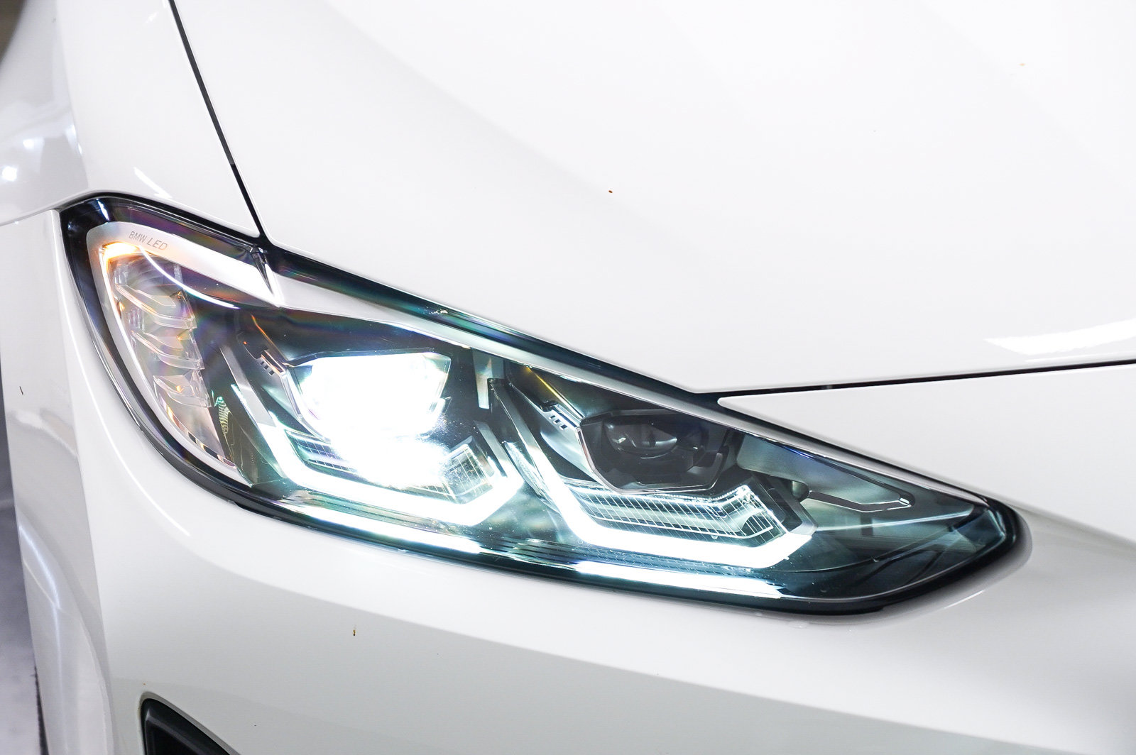 Used 2023 BMW i4 eDrive40 w/ Premium Package RWD image 8