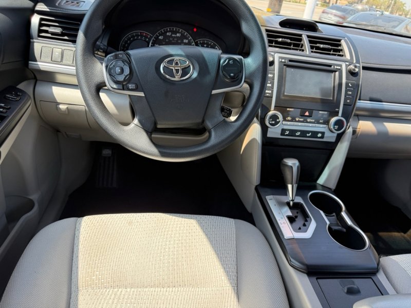 Used 2012 Toyota Camry LE FWD image 19
