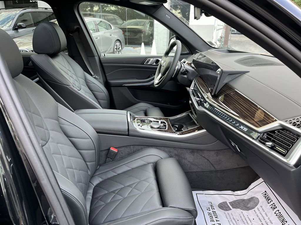 New 2026 BMW X5 xDrive50e image 25