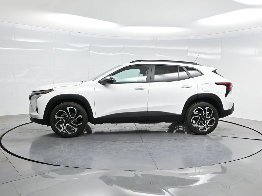 Used 2024 Chevrolet Trax RS w/ Sunroof Package image 38