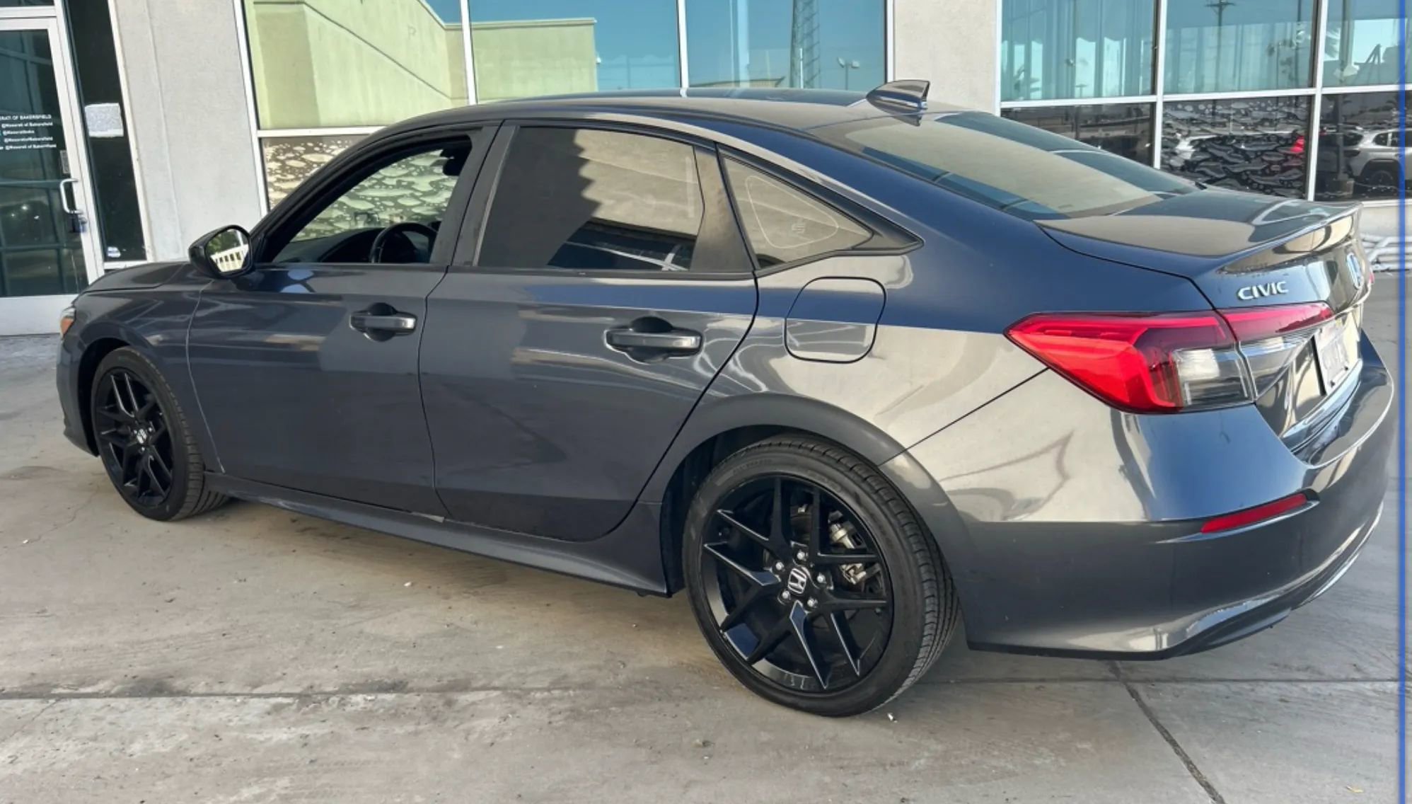 Used 2022 Honda Civic Sport image 3