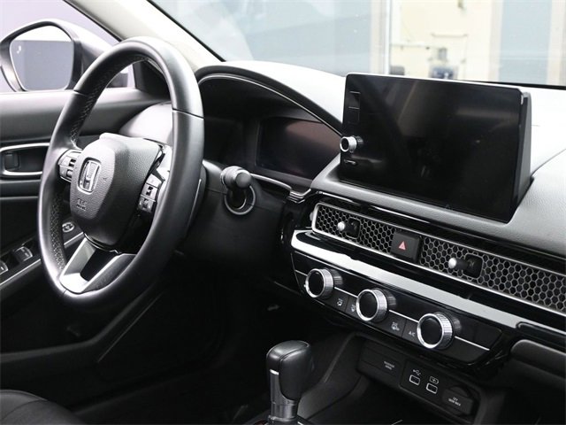 Used 2022 Honda Civic Touring image 32