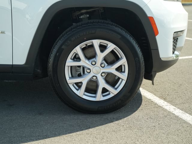 Used 2022 Jeep Grand Cherokee L Limited AWD/4WD image 47