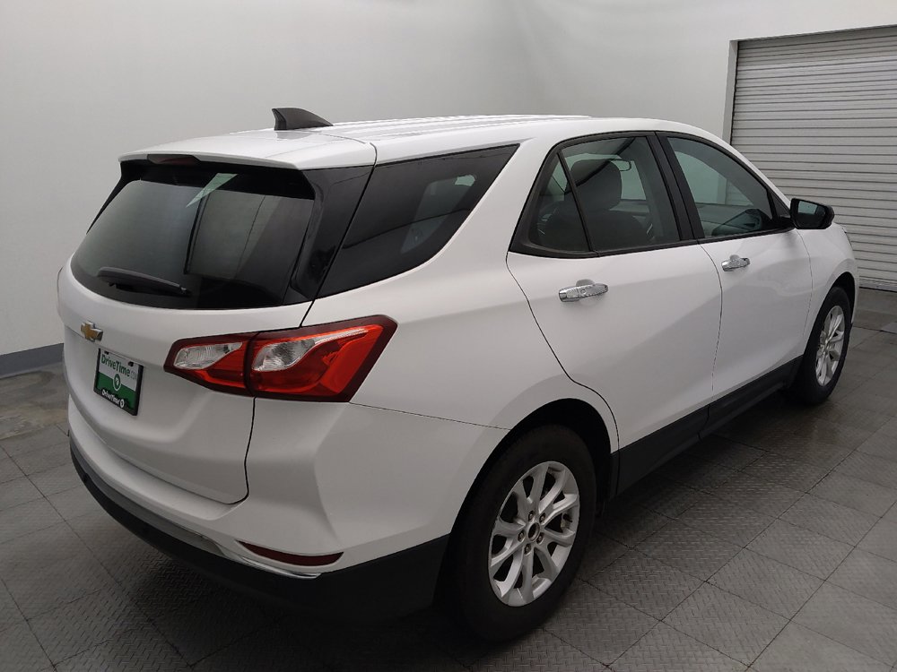 Used 2018 Chevrolet Equinox LS FWD image 9
