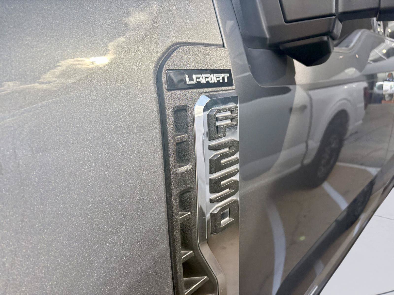 Used 2024 Ford F250 Lariat w/ Lariat Ultimate Package AWD/4WD image 8