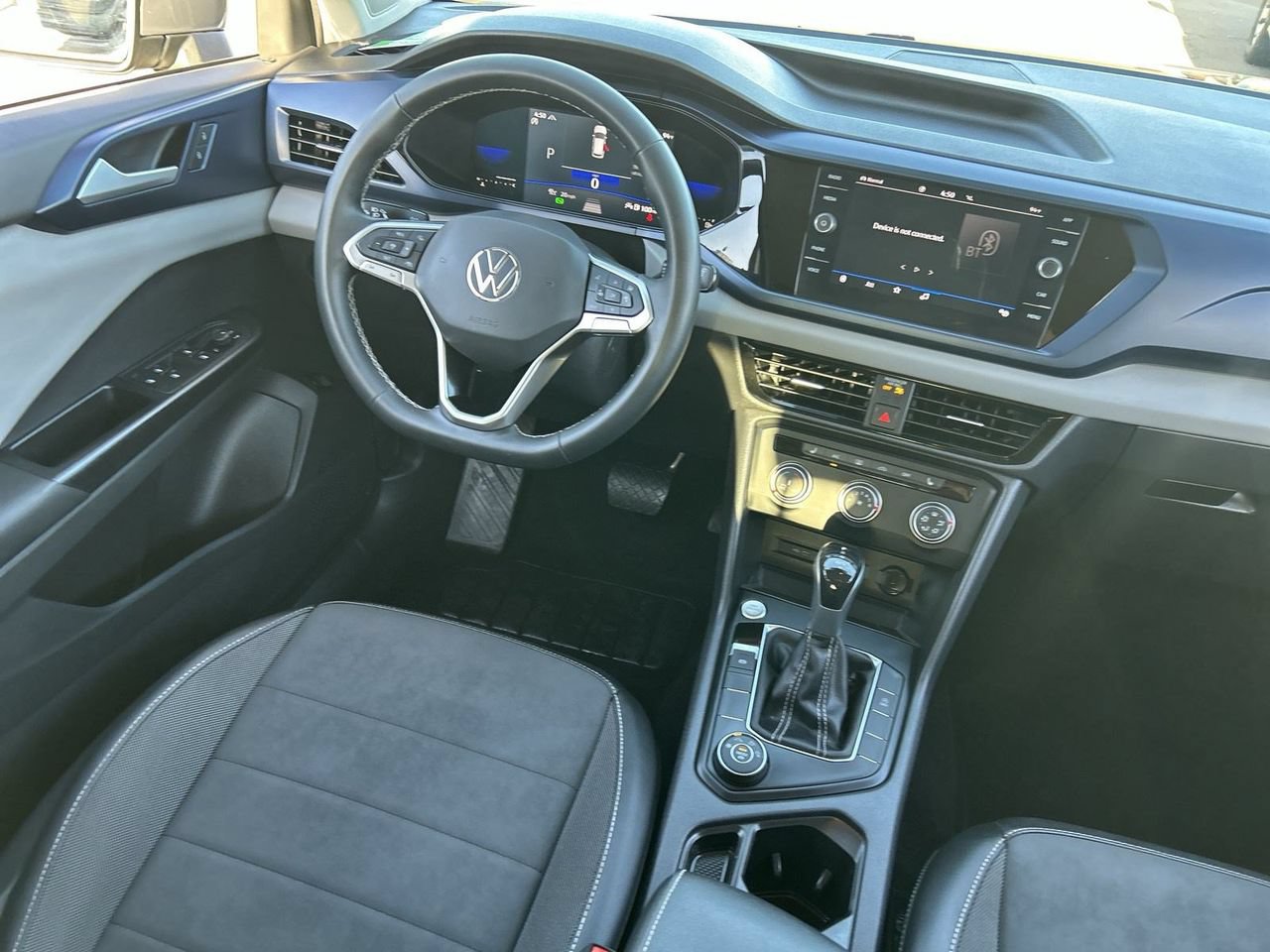 Used 2022 Volkswagen Taos SE AWD/4WD image 10