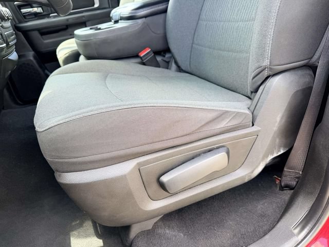 Used 2024 RAM 1500 Warlock AWD/4WD image 15