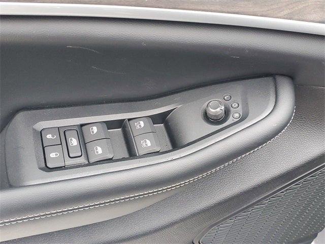New 2026 Jeep Grand Cherokee Altitude AWD/4WD image 17
