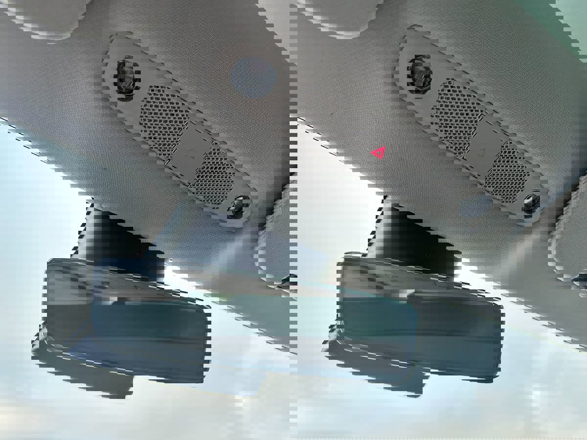 Used 2018 Tesla Model 3 Long Range image 28