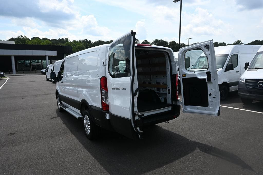Used 2025 Ford Transit 250 Low Roof w/ Exterior Upgrade Package RWD image 24