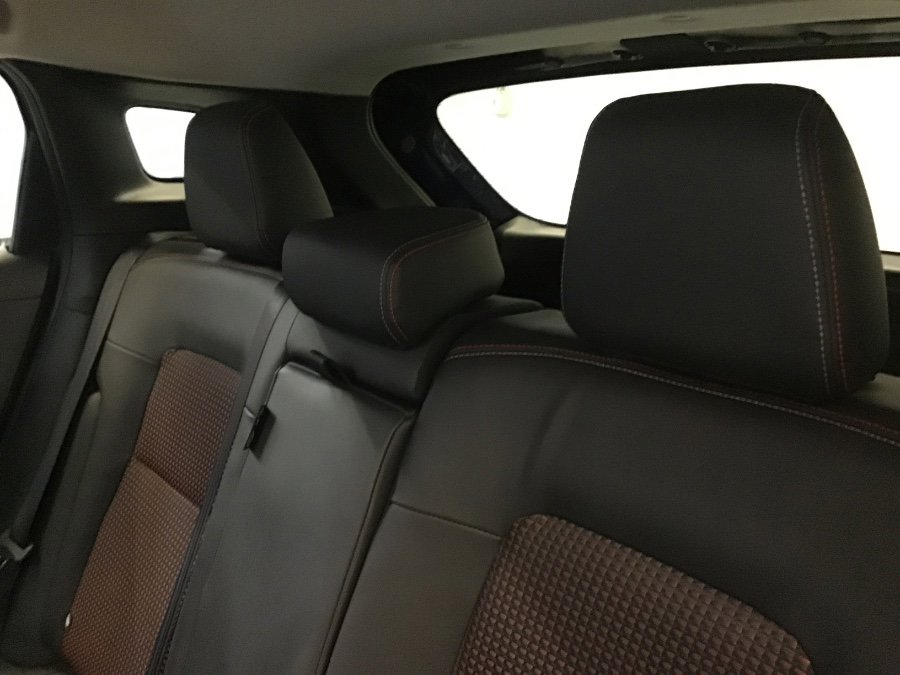 Used 2025 Nissan Kicks SR image 17