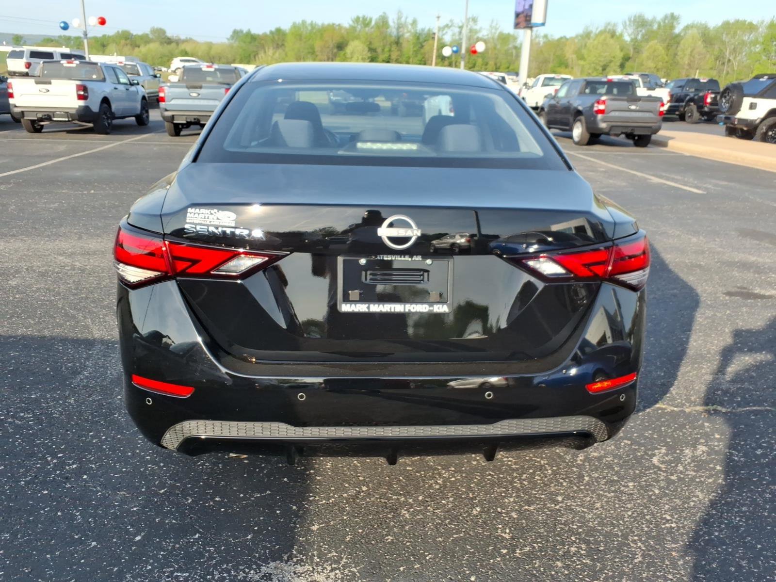 Used 2024 Nissan Sentra S image 4