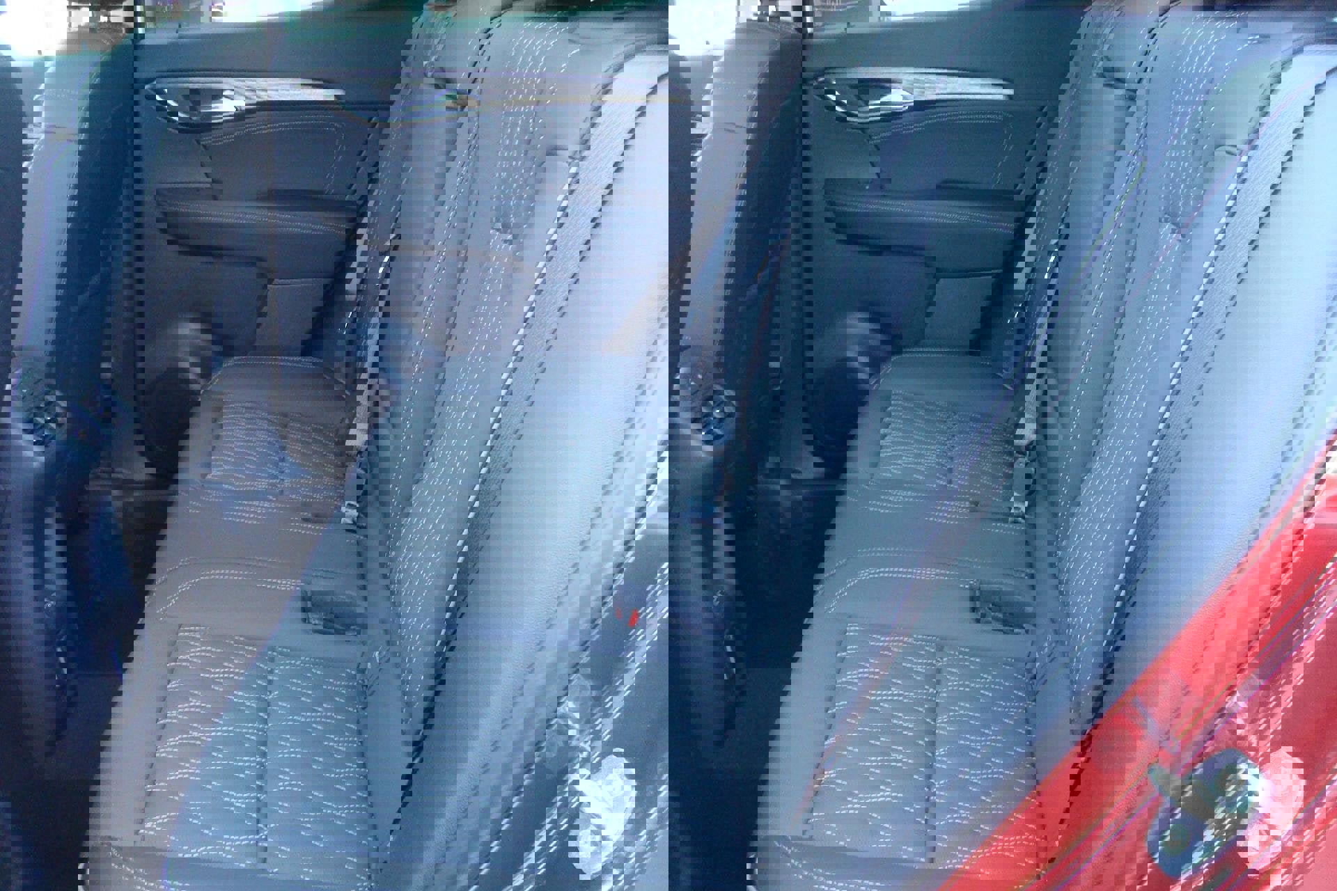 Used 2023 Buick Envision Avenir image 46