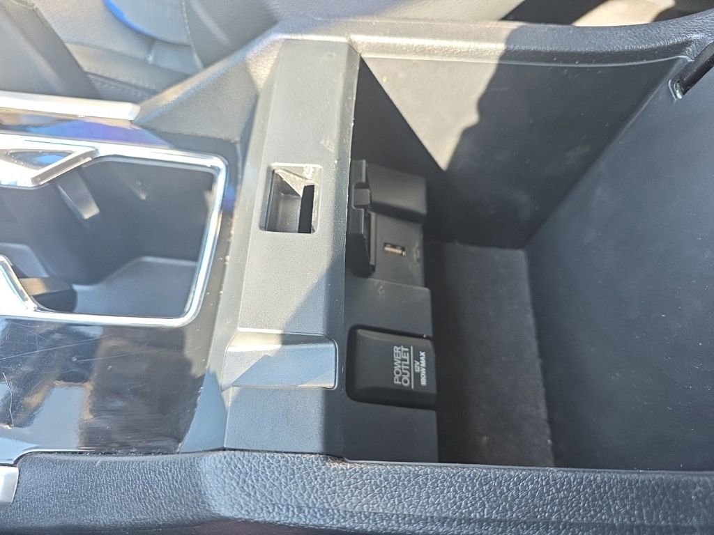 Used 2017 Honda Accord Touring image 38