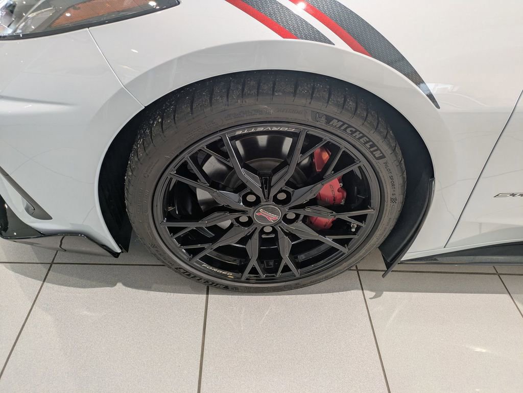 Used 2023 Chevrolet Corvette Stingray Premium Cpe w/ Z51 Performance Package image 19