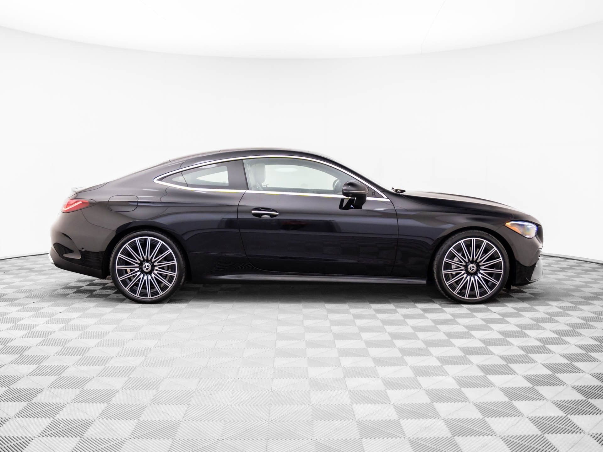 Certified 2024 Mercedes-Benz CLE 450 4MATIC Coupe image 7