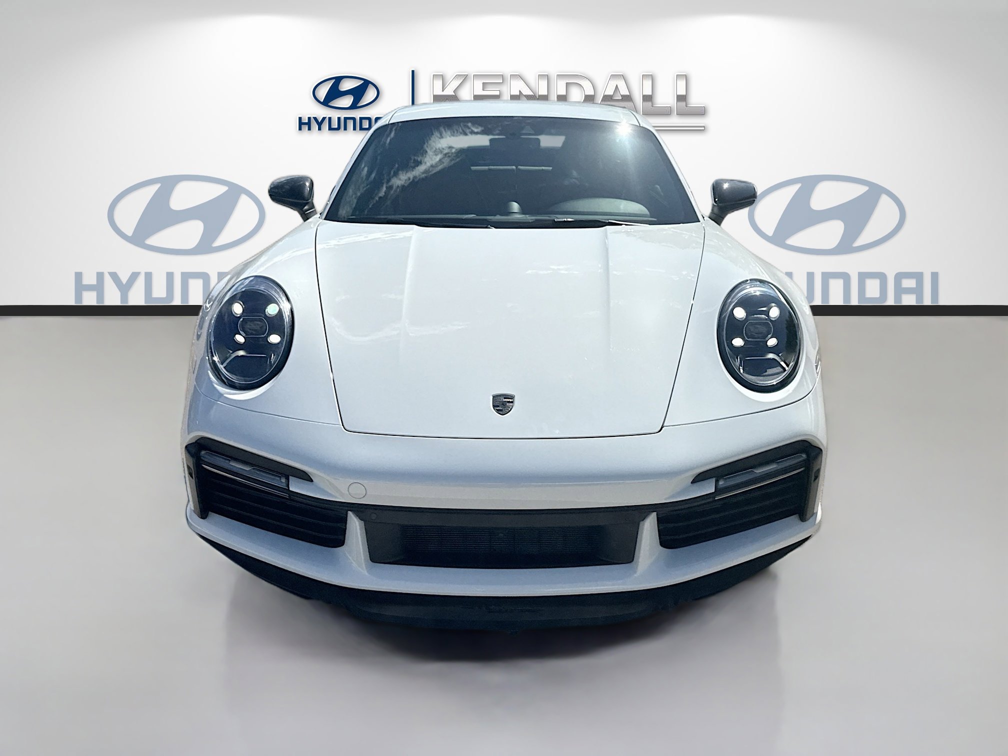 Used 2025 Porsche 911 Turbo AWD/4WD image 2