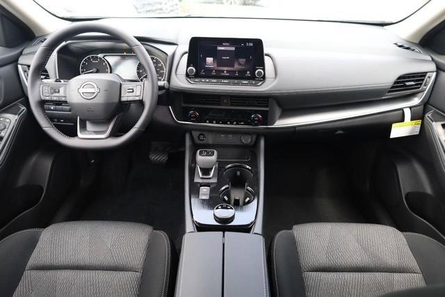 New 2026 Nissan Rogue SV AWD/4WD image 19